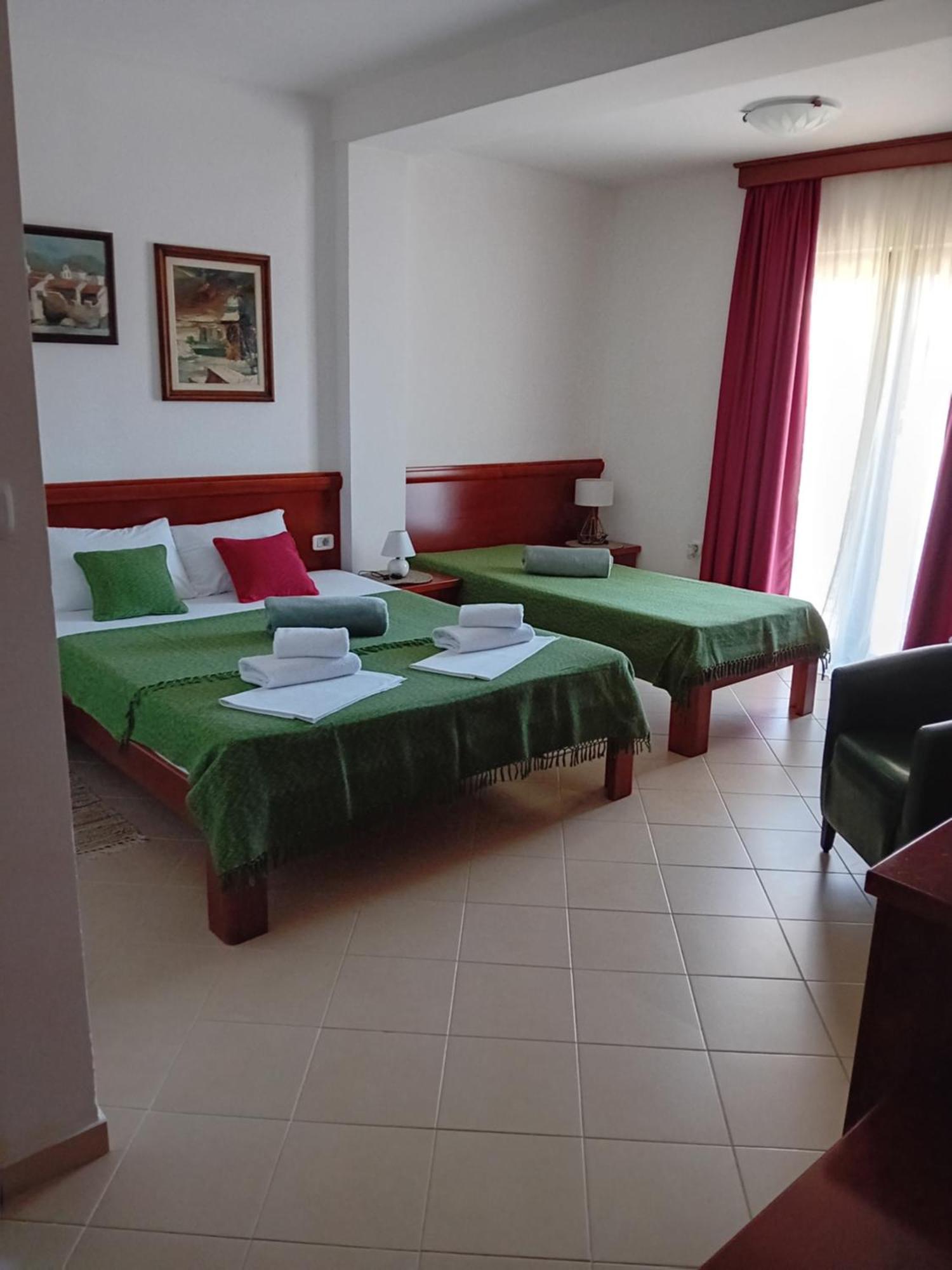 Apartments Krapina Lux Будва Екстер'єр фото