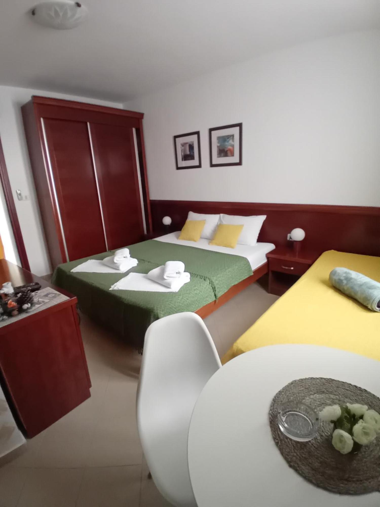 Apartments Krapina Lux Будва Екстер'єр фото