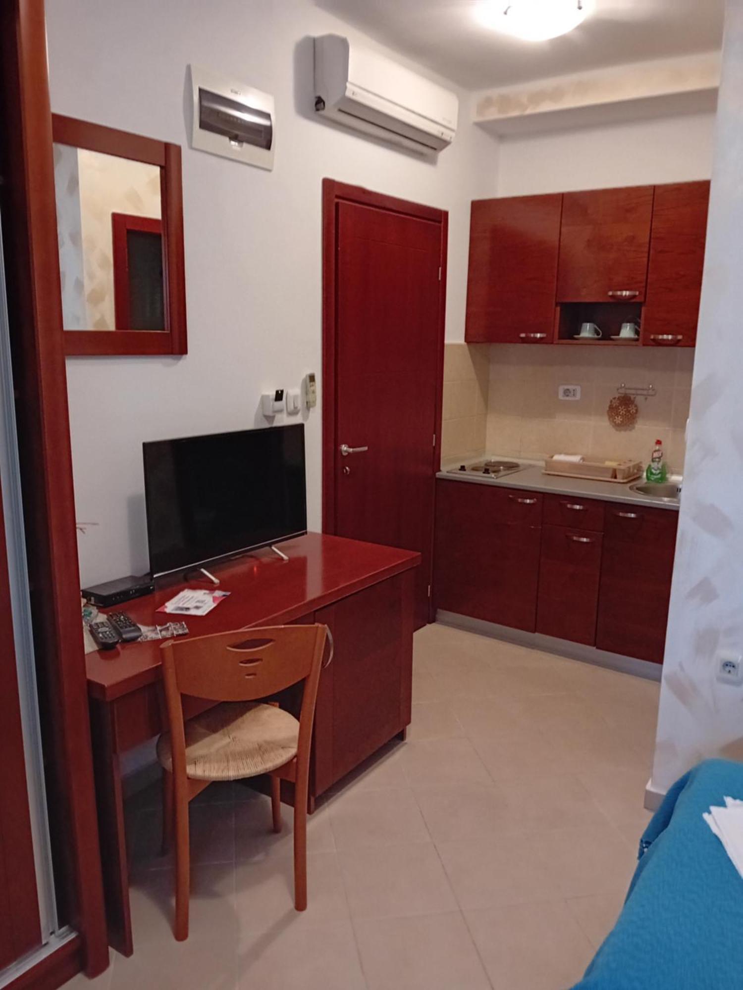 Apartments Krapina Lux Будва Екстер'єр фото
